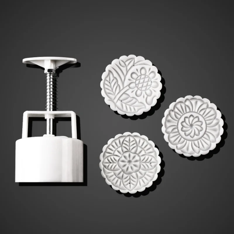 185g Large Moon Cake Mold 3D Plastic Candy Maker Home Made Cookie Maker With 3 Pattern