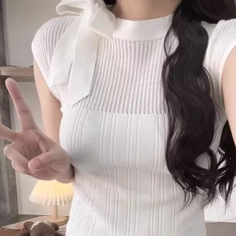 Tops T-shirts Women's Designer Round Neck Slim Fit Bow Detail Tie-front Pullover Knitwear New Comfortable Versatile Distinctive