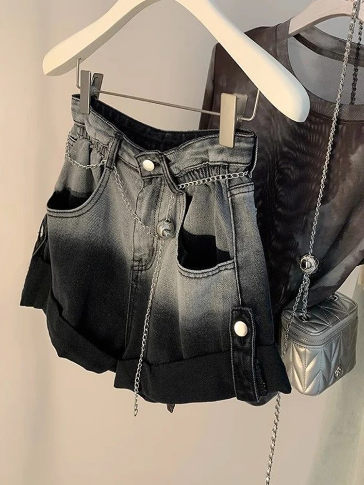 

American style gradient black rolled denim shorts women in summer new loose fit fashion street personality casual pants