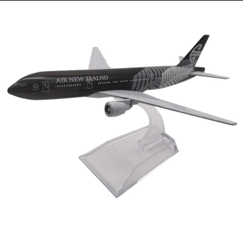 16CM Airplane Air New Zealand Boeing B777 Metal Diecast Aircraft Model Toys Airplanes Kids Gift Collectible