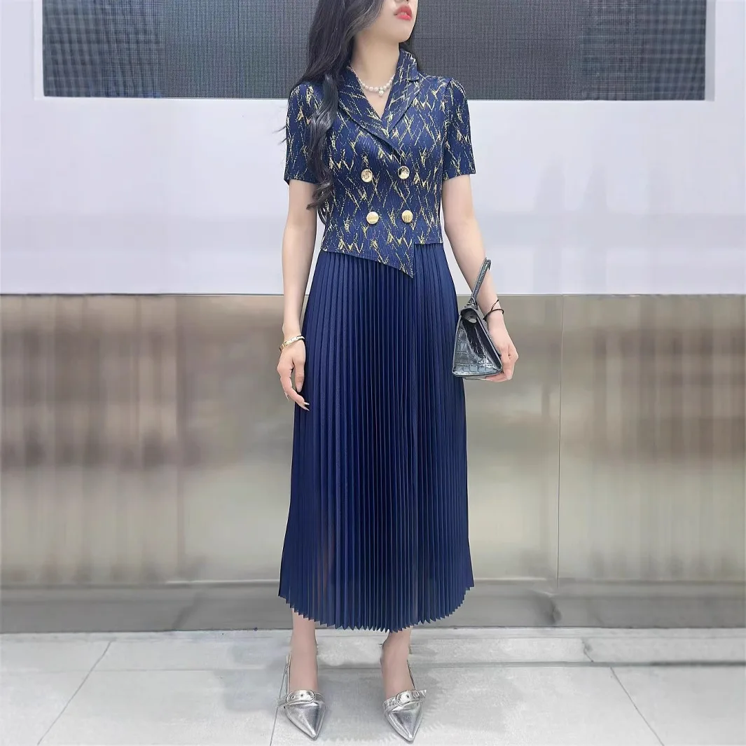 

Miyake Pleated Dress for Women 2025 New Style Gold Stamping Fake Two-piece Suit Collar Short Sleeve Loose Women's Pleated Skirt