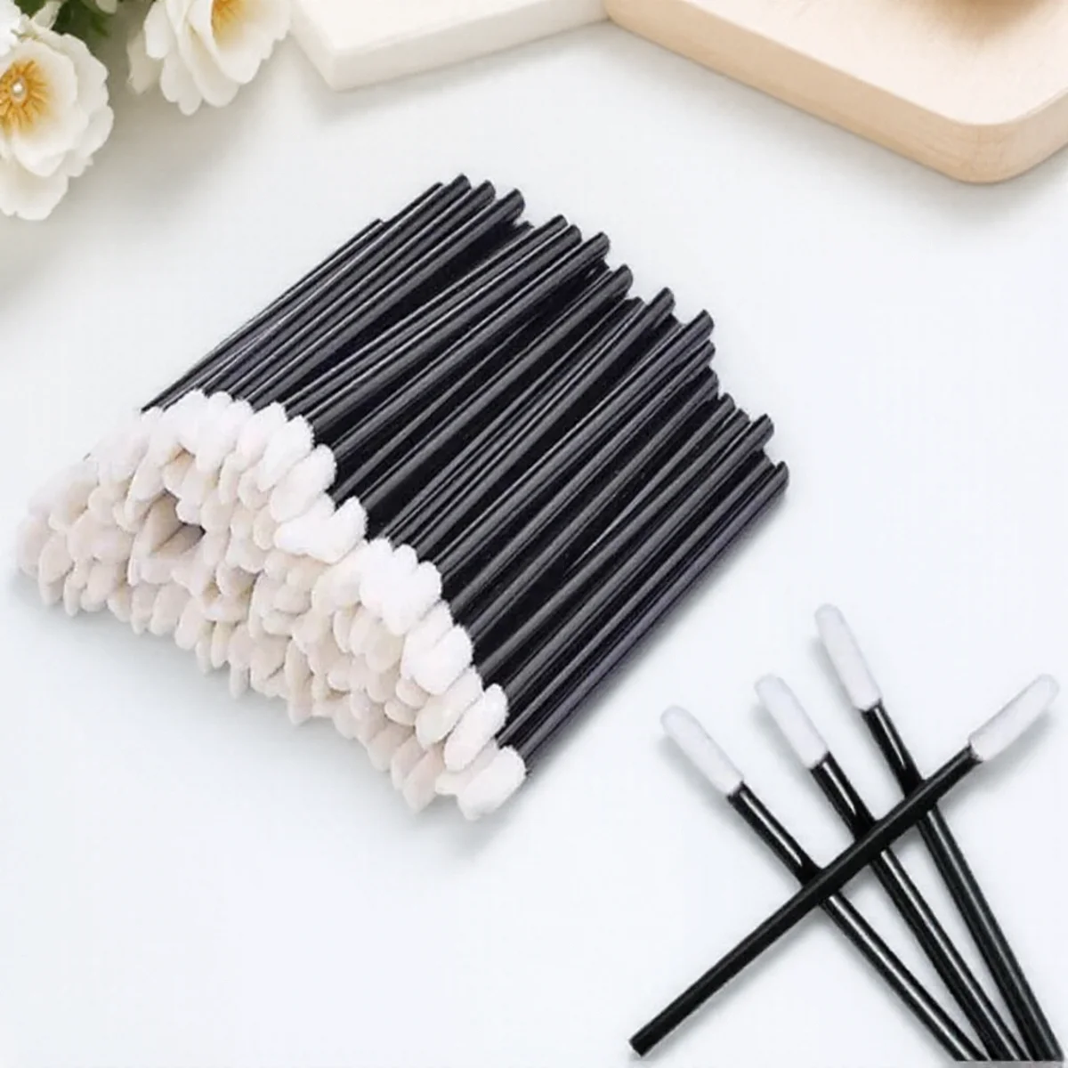 

50Pcs Disposable Lip Gloss Applicator Makeup Tool Women Beauty Accessories Wholesale Fashionable Accessories