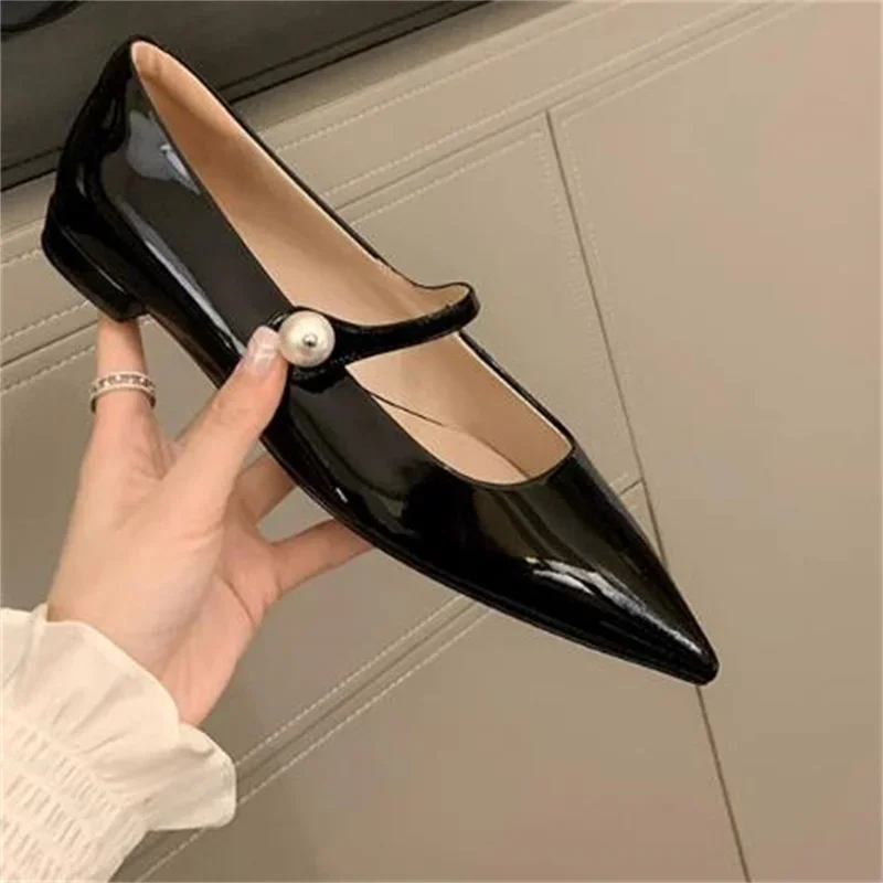 

Pearls Shoes For Women Pointed Toes Ladies Mid Heels Female Pumps Patent Leather Chassure Femme String Beadings Zapatos Mujer