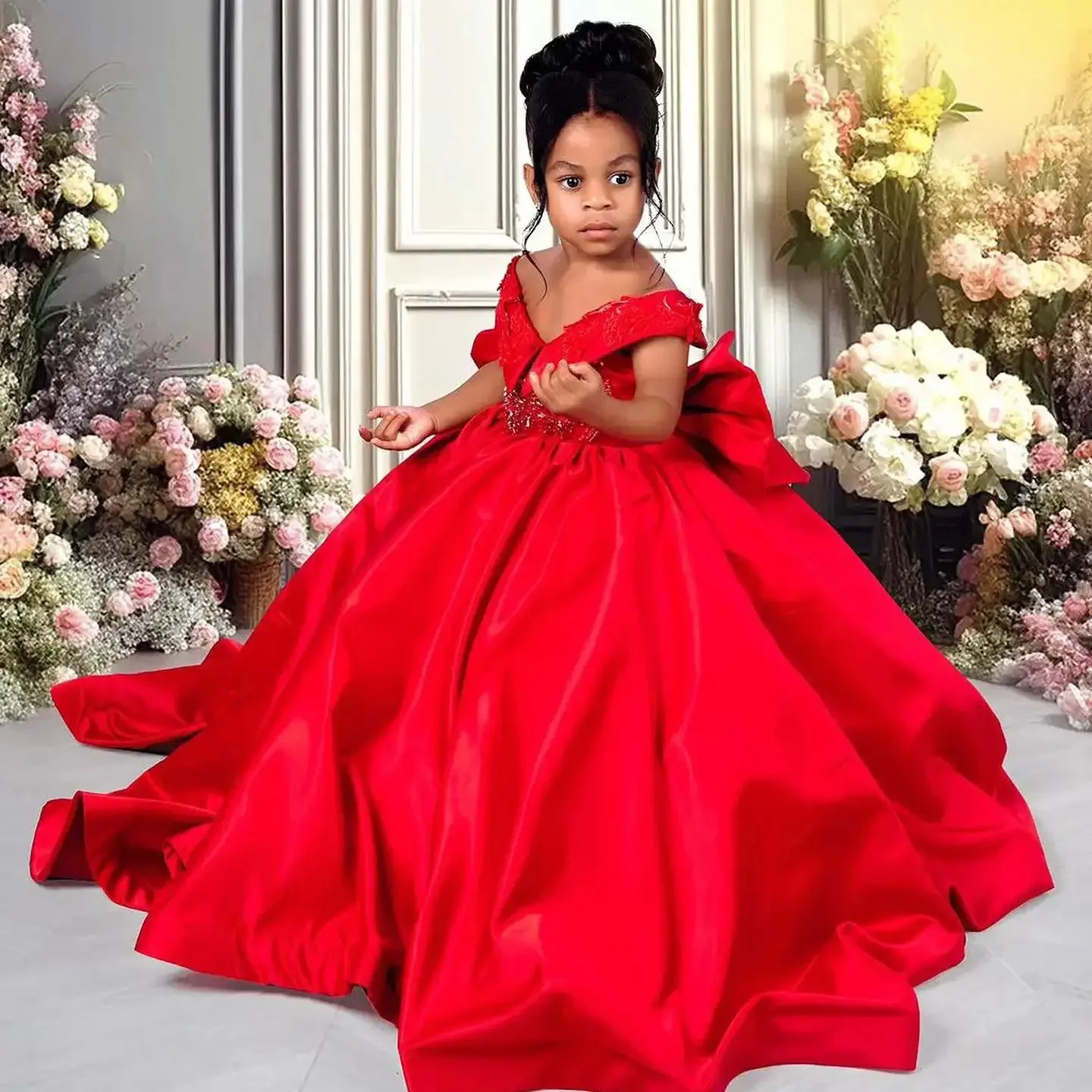 Customized Red Flower Girl Dresses For Wedding Satin Beaded With Bow Floor Length Kids Birthday Party First Communion Ball Gown