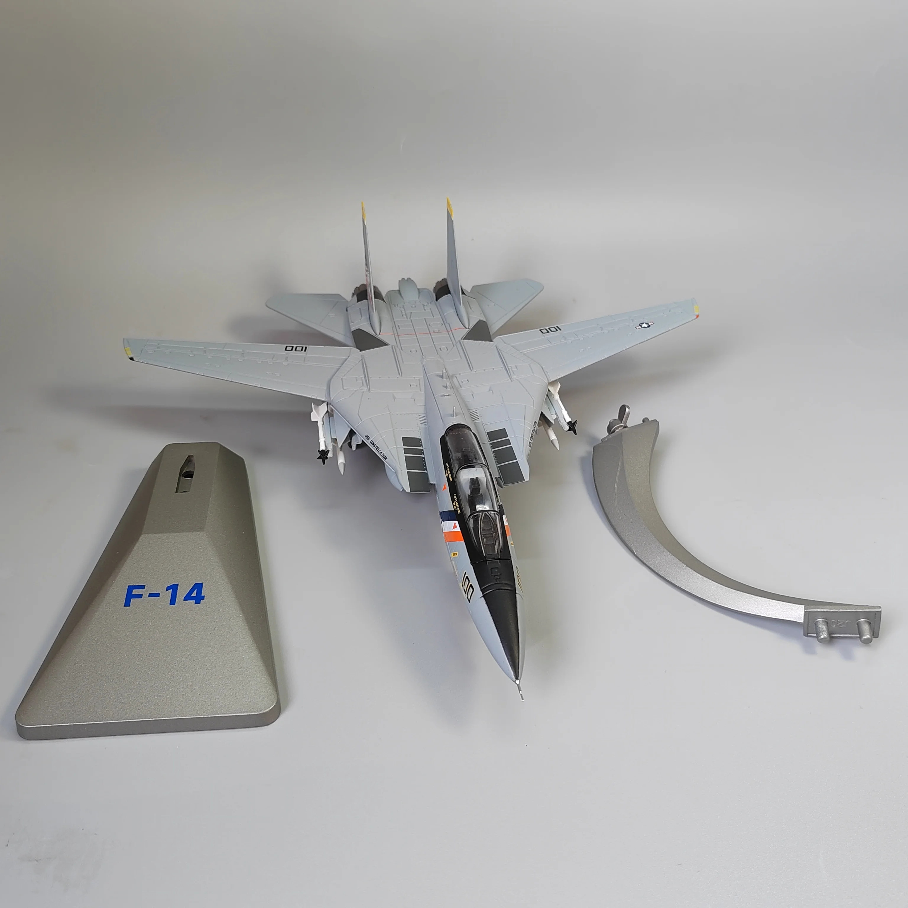 Diecast 1:72 Scale F14A Tomcat Carrier-based Fighter Bounty Hunter Squadron Collectible Toy Gift Souvenir Display Ornament