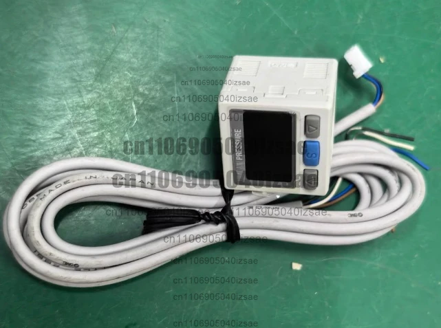 Digit pressur gaug manometers ise30a-01-b-l pressure switch brand new