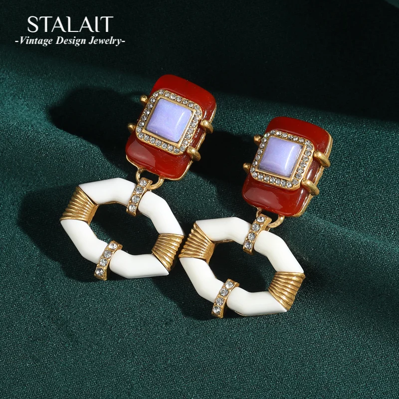 

Vintage Geometric White Red Purple Lips Dangle Earrings Antique Jewelry for Woman Square Rhinestones Accessories Gold Color New