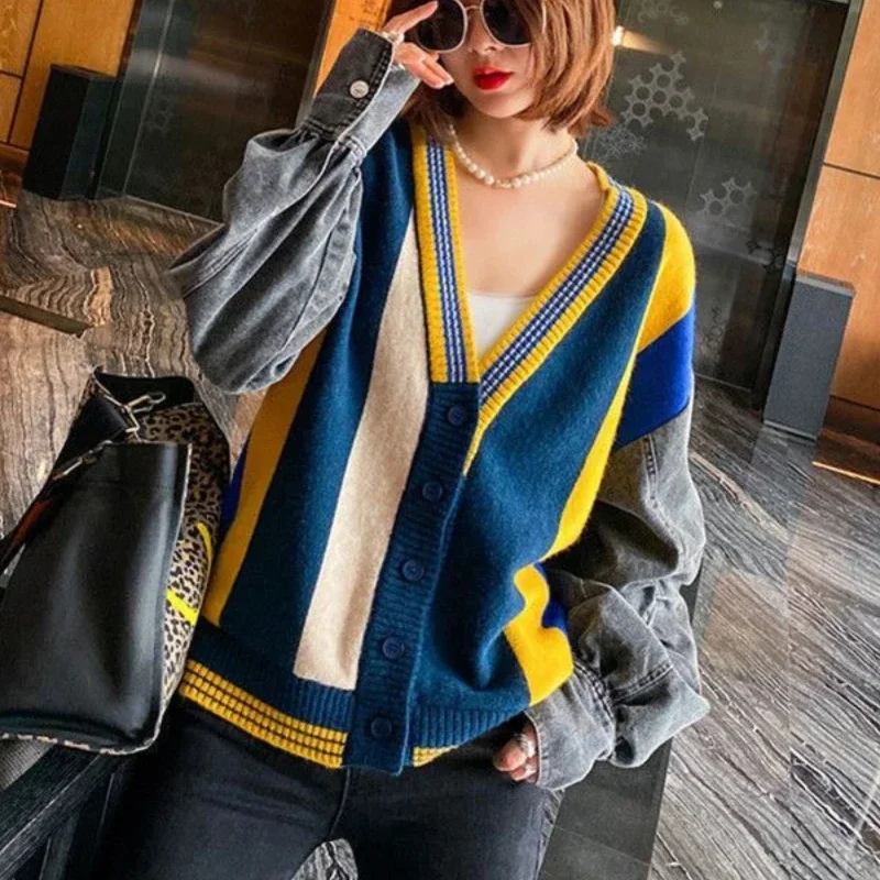 Female Jeans Coats Patchwork 2025 Fashion Chic and Elegant Women's Knitted Denim Jackets Korean Reviews Many Clothes New In Y2k