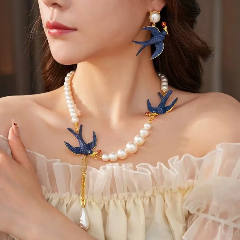 

Retro Pearl Necklace And Earring for Women Set Luxury French Collarbone Chain Design Sensation Daily Occasion Jewelry Accessory