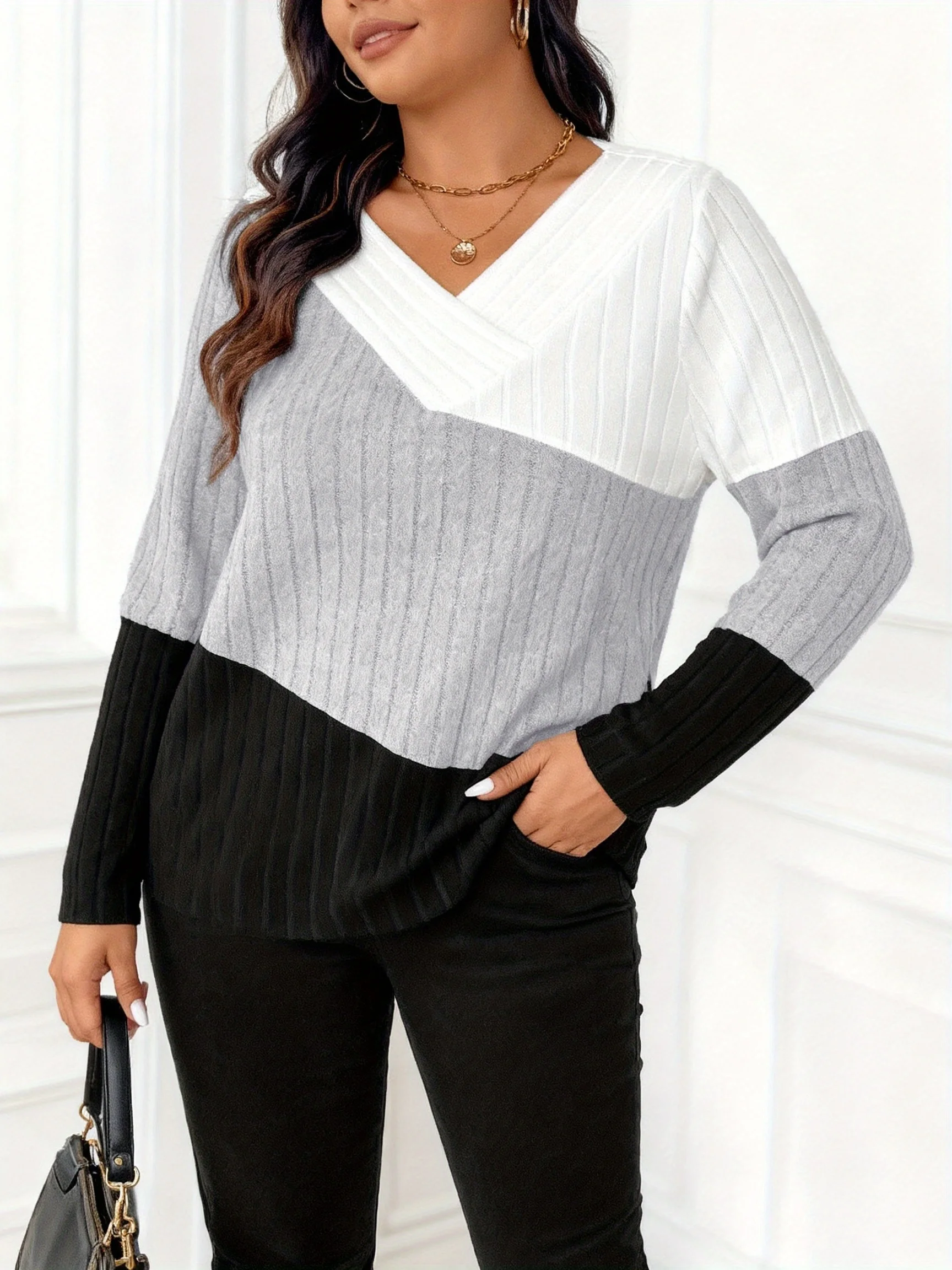 Stilvoller Plus-Size Damen-Pullover mit Farbblock-Design und V-Ausschnitt für gemütlichen Chic – Detail 8