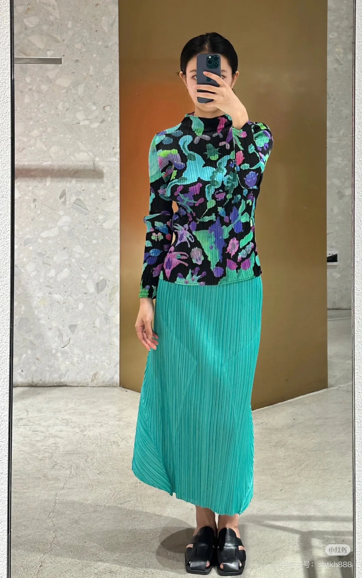 

Miyake Pleated Printed Top 2025 Spring and Summer New Space Elements Senior Sense of Loose Big Yards Bottoming Tops