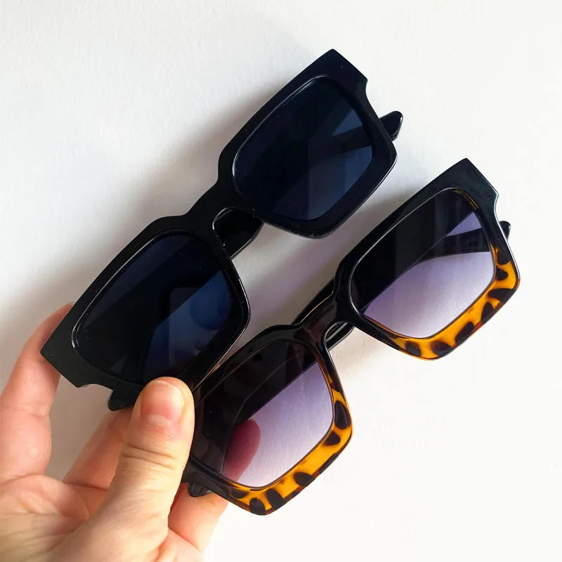 

Fashion Sun Glasses Anti-UV Spectacles Square Eyeglasses Thick Frame Google Fashion Simplity Sunglasses
