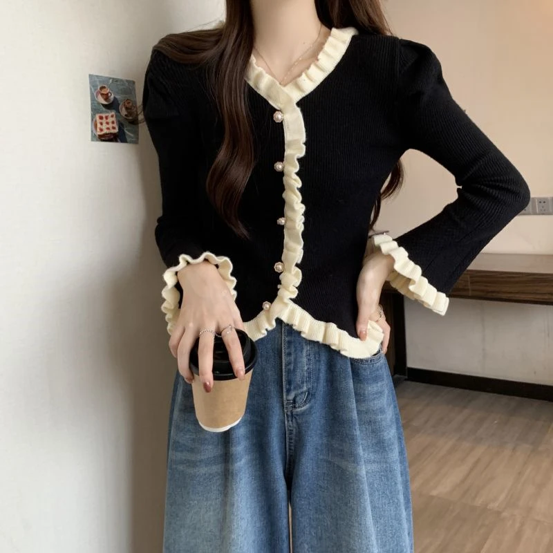 

Women Vintage Casual Wool Tops Autumn Winter Fashion Chic Button Knitted Cardigan Comfortable Loose Flare Sleeve Sweaters