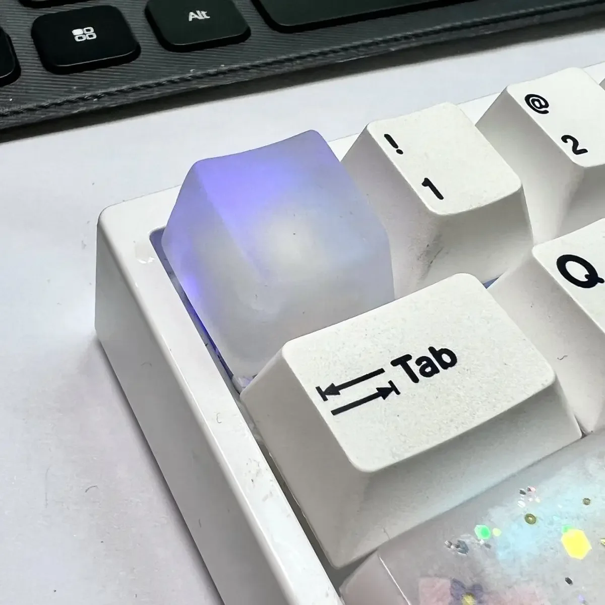 

Transparent Cross Shaft Mechanical Keycap Simple Texture Supplementary