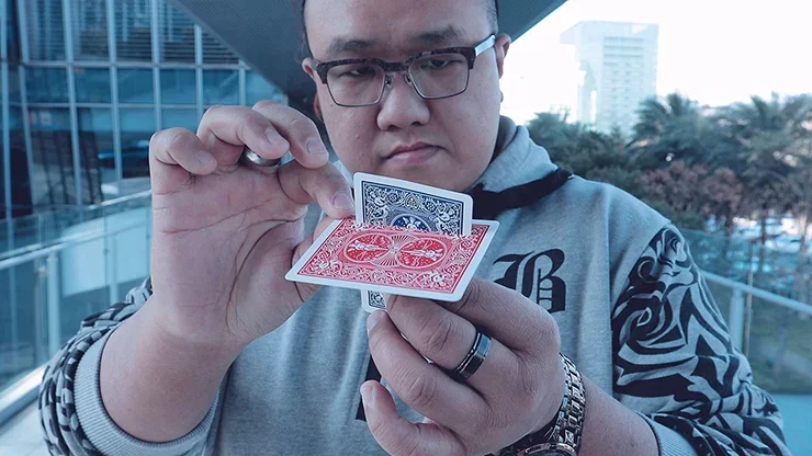 Cross Hallucination Card Thru Bill Magic Trick Card Through Bill Gimmick Close Up Street Stage Magic Prop Magician Performance