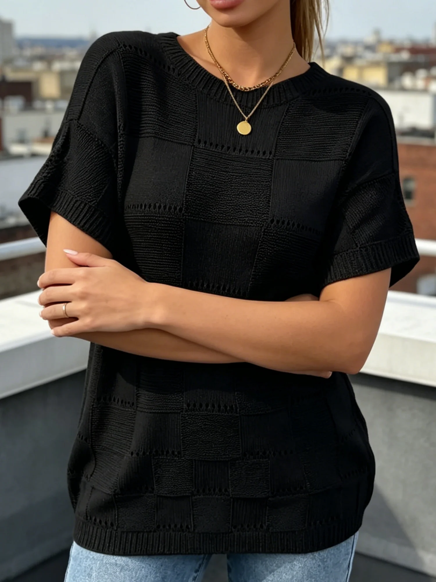 Picture 4: Women's plus size perforated knitted short sleeved shirt, elegant and fashionable women's T-shirt for spring and summer