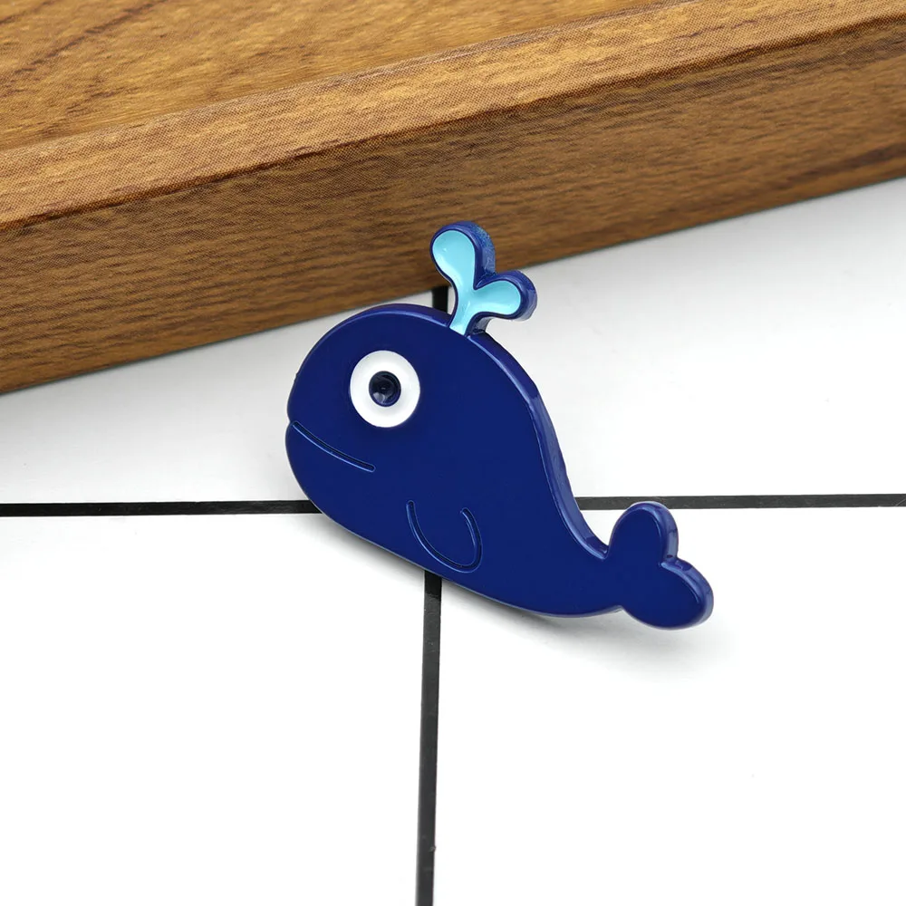 Niedlicher blauer Wal-Emaille-Anstecker, sprudelndes Ozean-Tier, Metallabzeichen, Kawaii-Reversnadeln, Brosche für Rucksack, Kleidung, Schmuck – Detail 9