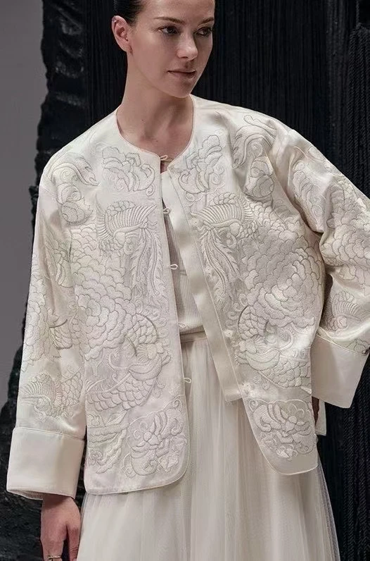 

Spring New High End O-Neck Exquisite Acetate Fabric Embroidered Chinese Style Button Round Neck Elegant Women's Jacket S-XL