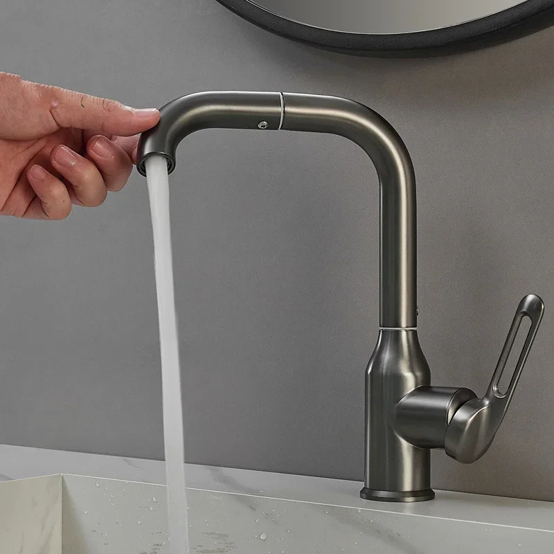 Badarmatur, ein flexibler und praktischer Warm- und Kaltwasserhahn aus Edelstahl, der dreht werden kann