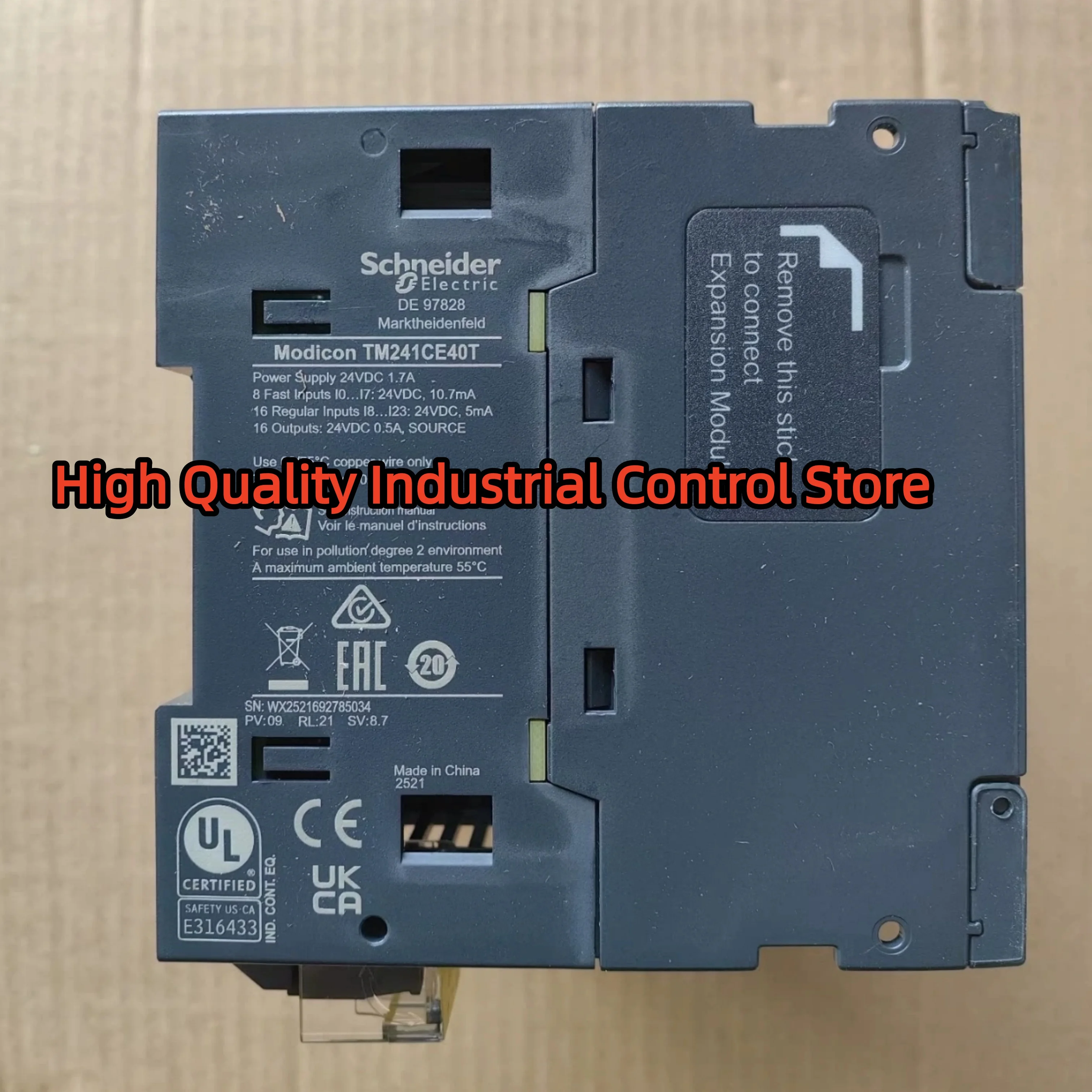 

New TM241CE40R TM241CE40T PLC controller in box