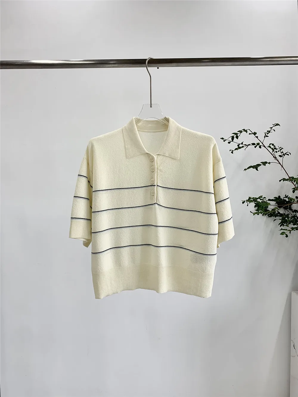 

25 Spring/Summer New Women's High Quality Lapel Double Color Striped Knitted Short Sleeve T-shirt