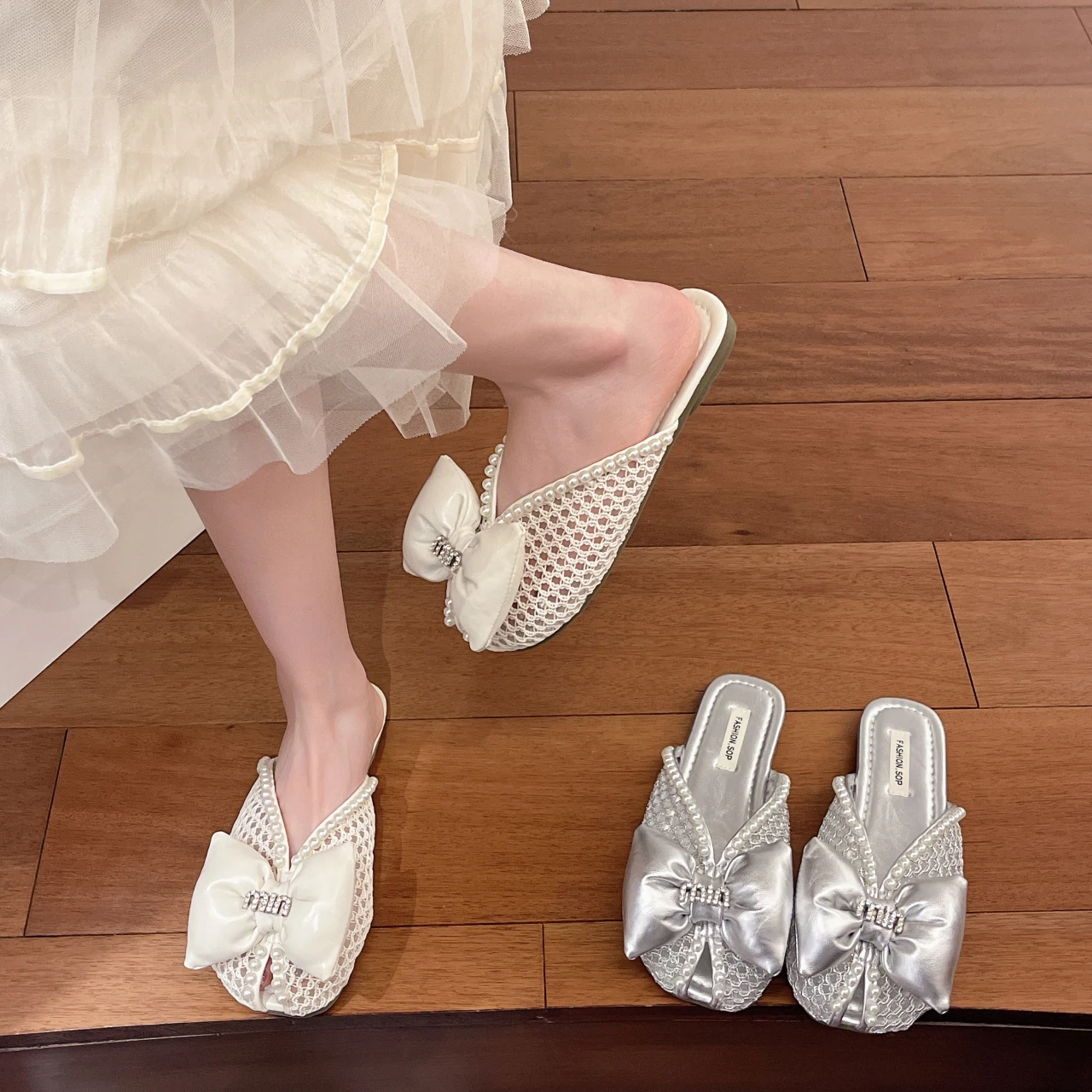 المرأة الجنية الرياح بلون باوتو النعال الصيف موضة جديدة الكورية القوس الديكور جوفاء تنفس نعال مسطحة. #1