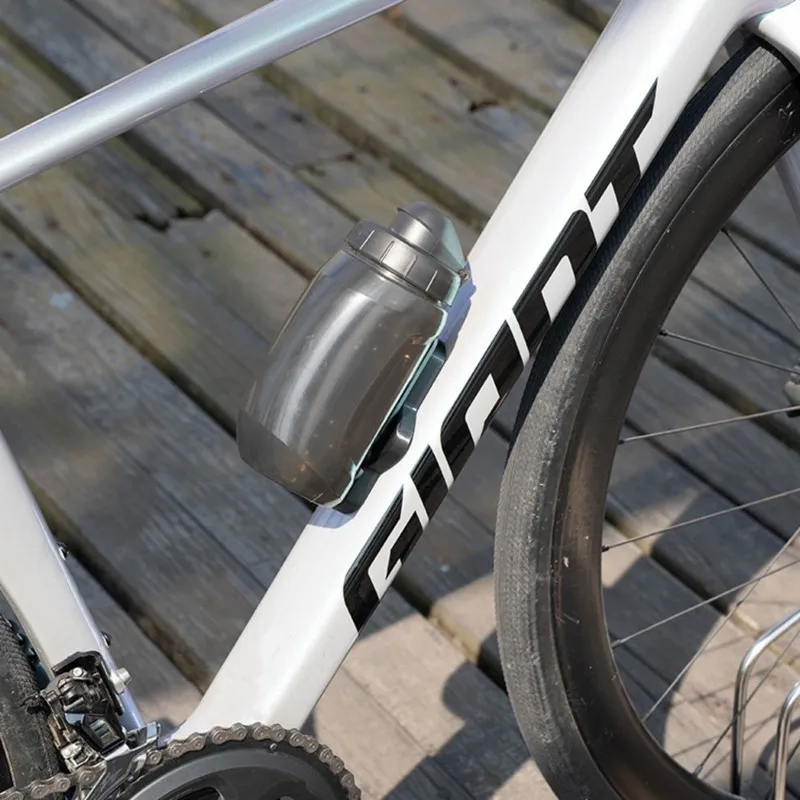 For FIDLOCK Ultra-Light Magnetic Quick-Release Bottle Cage, Ideal For Holding Airtag Trackers, Water Bottles, And Cups
