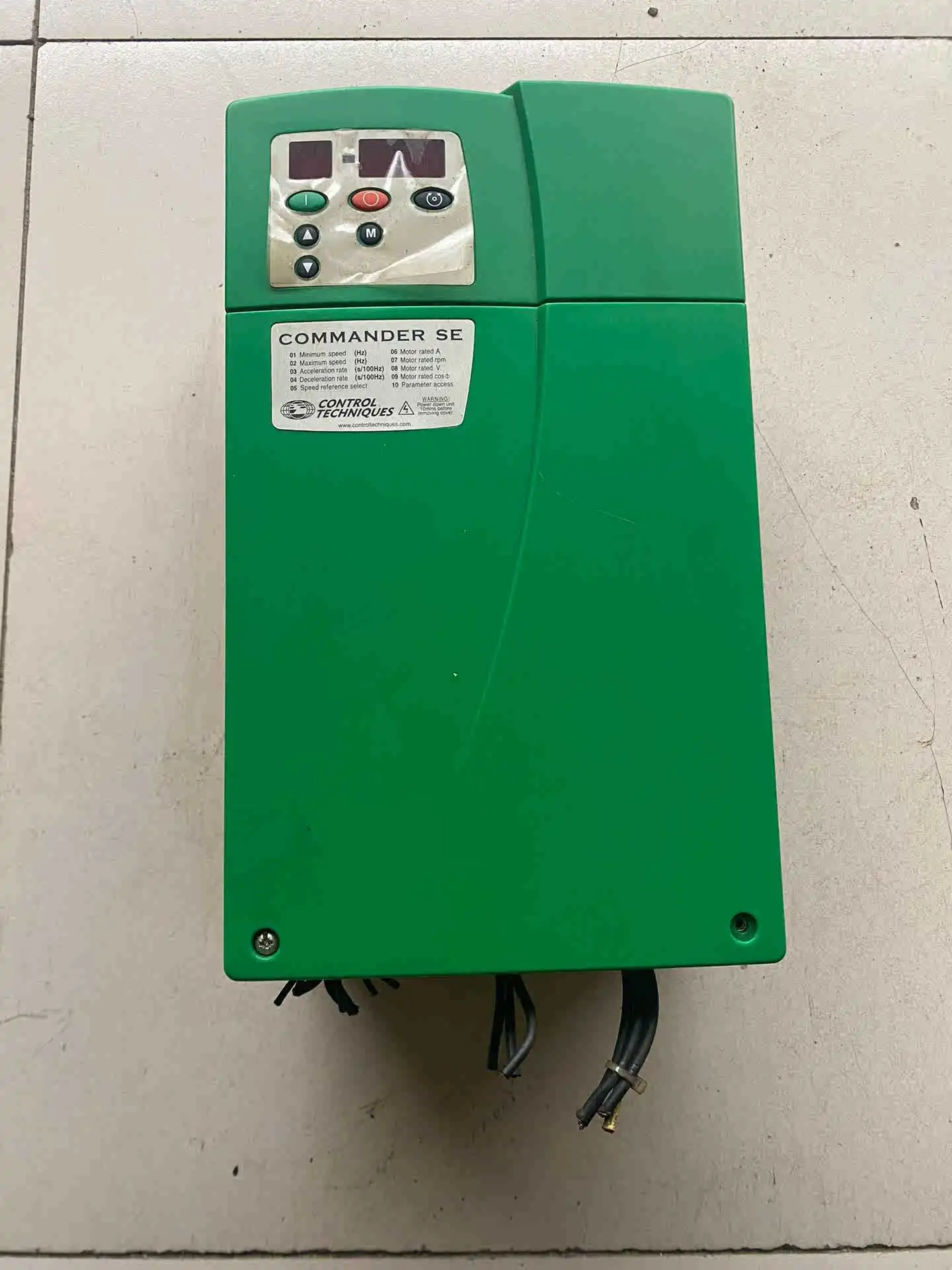 

SE33400550 SE8T 380V 5.5KW Inverter for Emerson