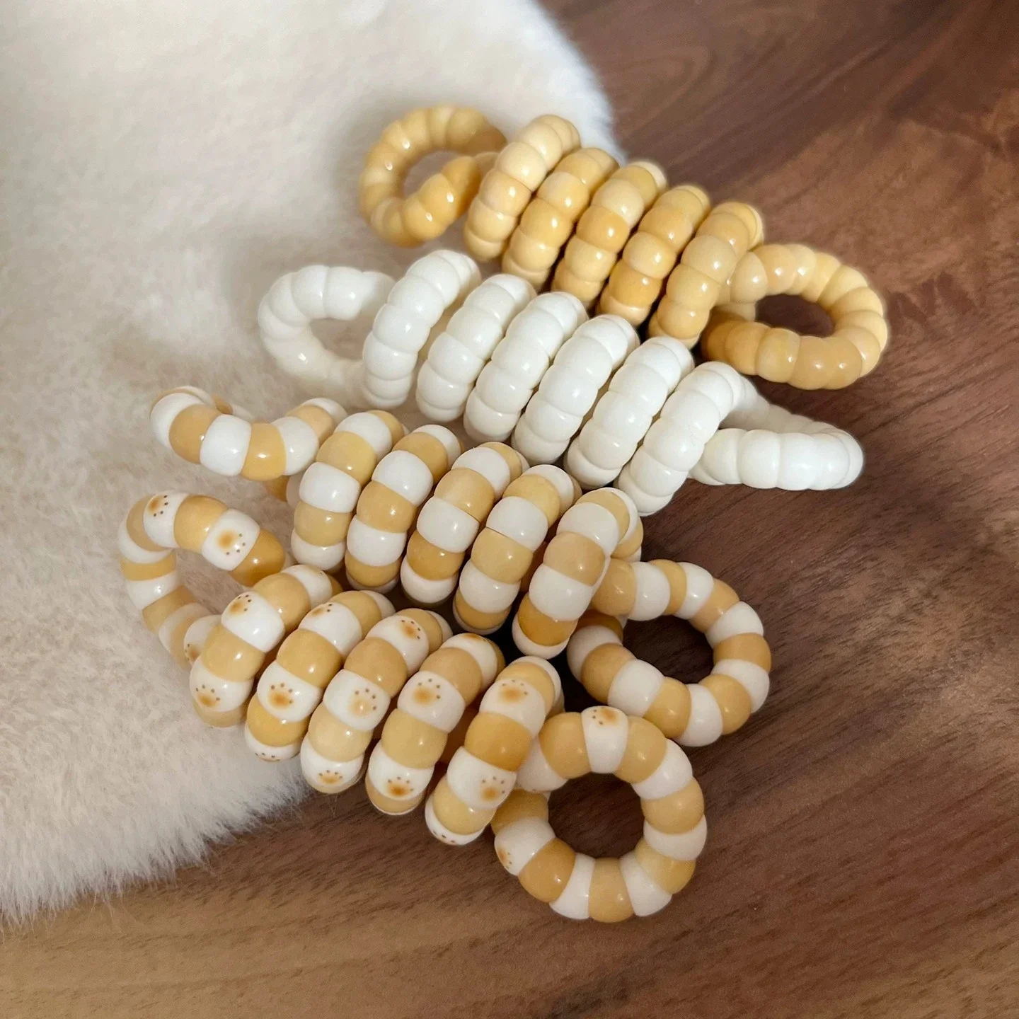7Mm Natural Weathered Yellow and White Jade Bodhi Bracelet Small Intestine 108 Charcoal Grilled Cat Claw Large