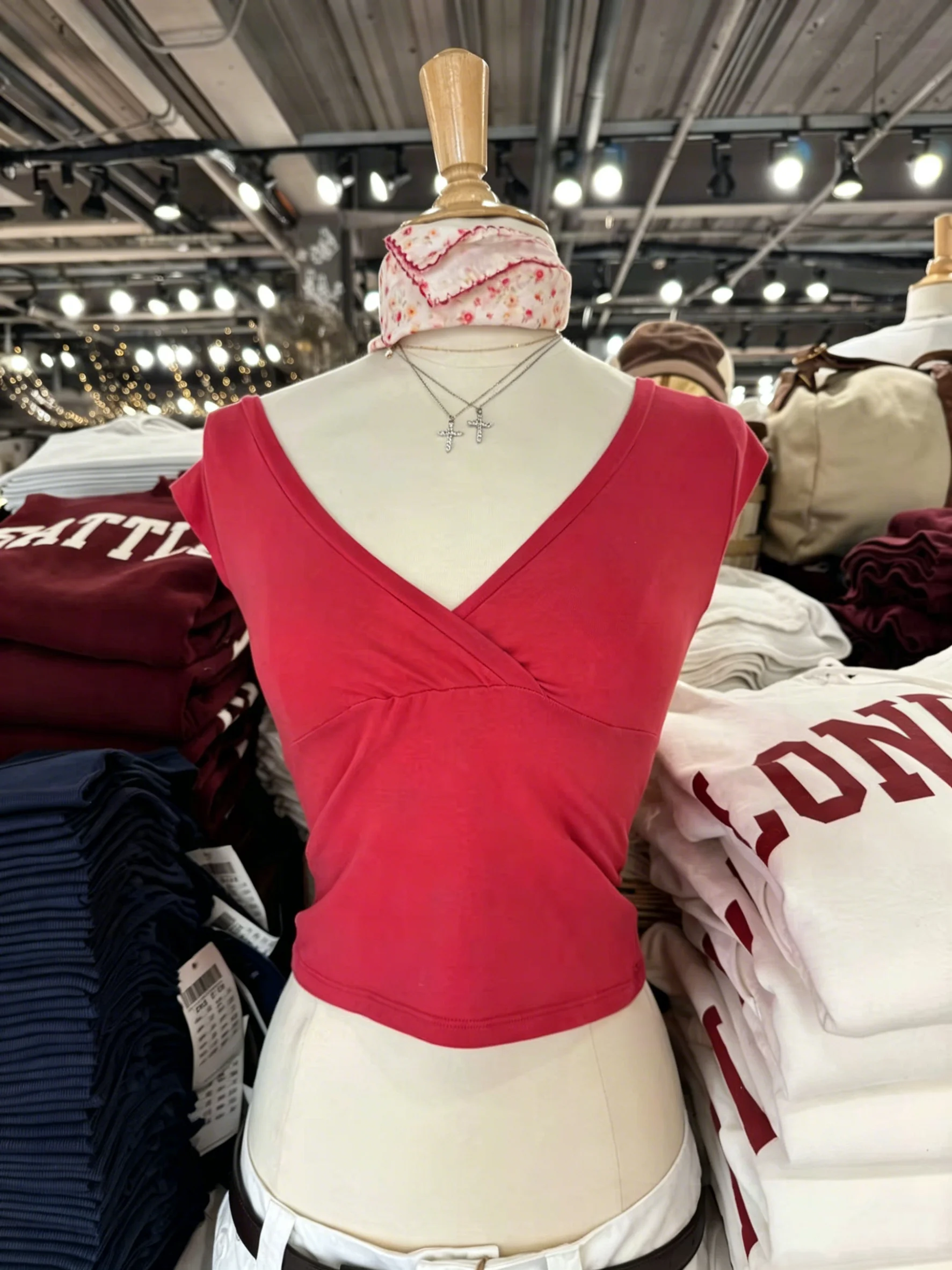 New Rose Red Slim Crop Top Woman Sexy V-neck Short Sleeve Cotton Cropped T-shirt Solid Casual Simple Sweet All-match Tee Tops image 3