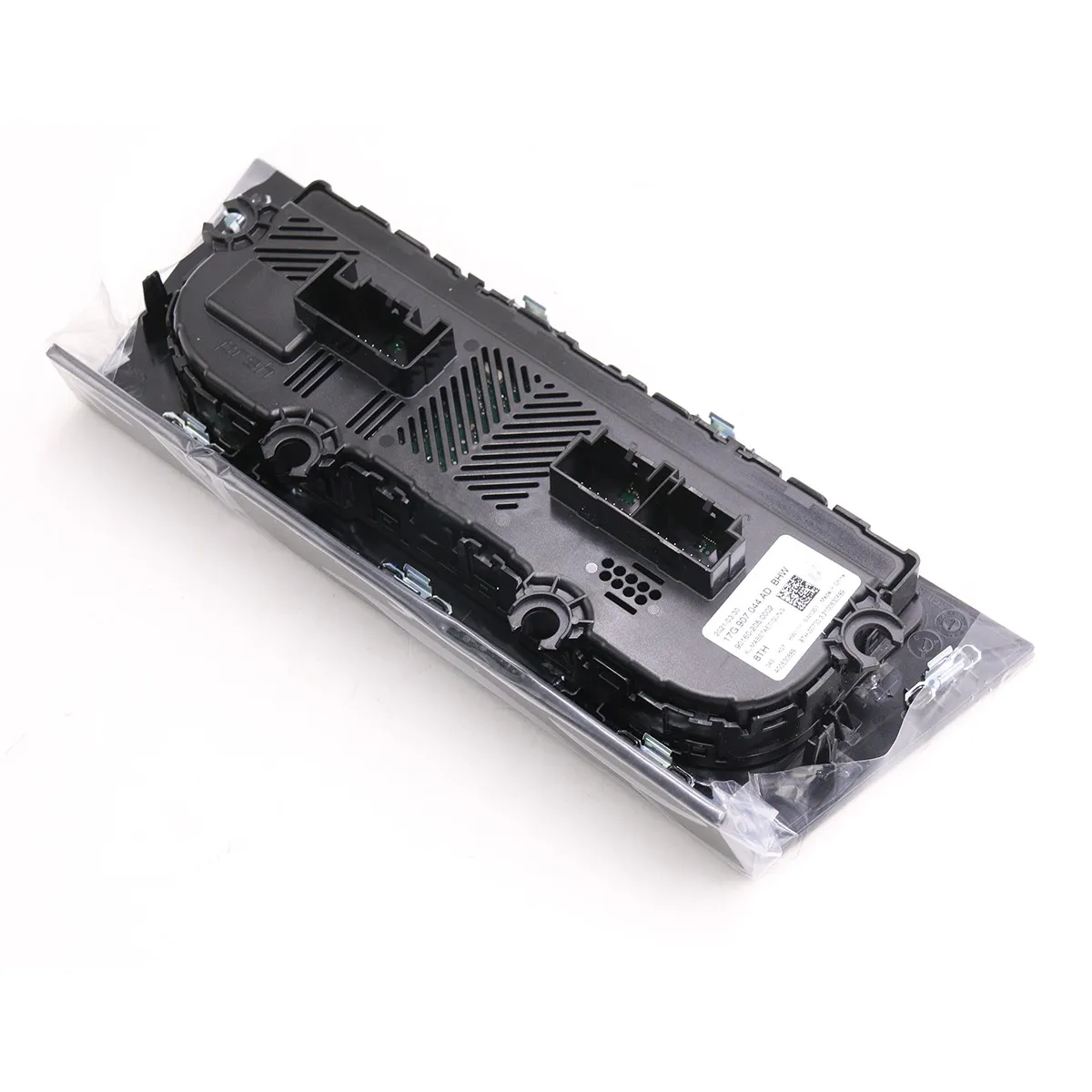 For VW Passat B8 3-ZONE LED LCD Touch Climatronic Liquid Crystal Air Conditioner Switch Panel