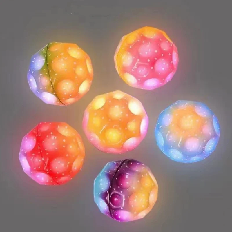 Gloeiende Extreem Hoge Stuiterende Bal Met Led Licht Space Ball Kinderen Outdoor Speelgoed Fidget Speelgoed Stress Relief Hole Ball