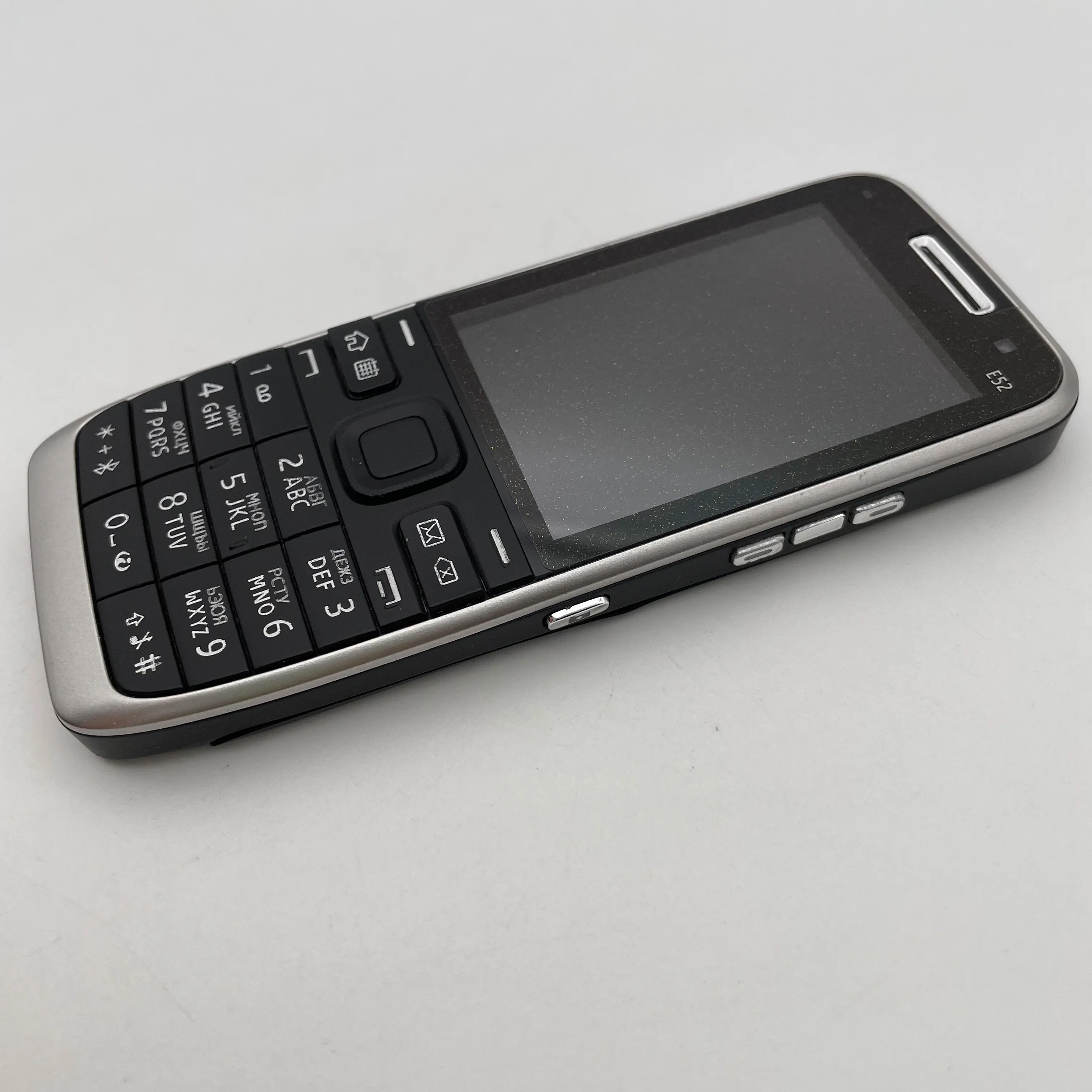 الأصلي مقفلة E52 شريحة واحدة GSM 900/1800 2G/3G بلوتوث الهاتف المحمول لوحة المفاتيح العربية الروسية المصنوعة في فنلندا