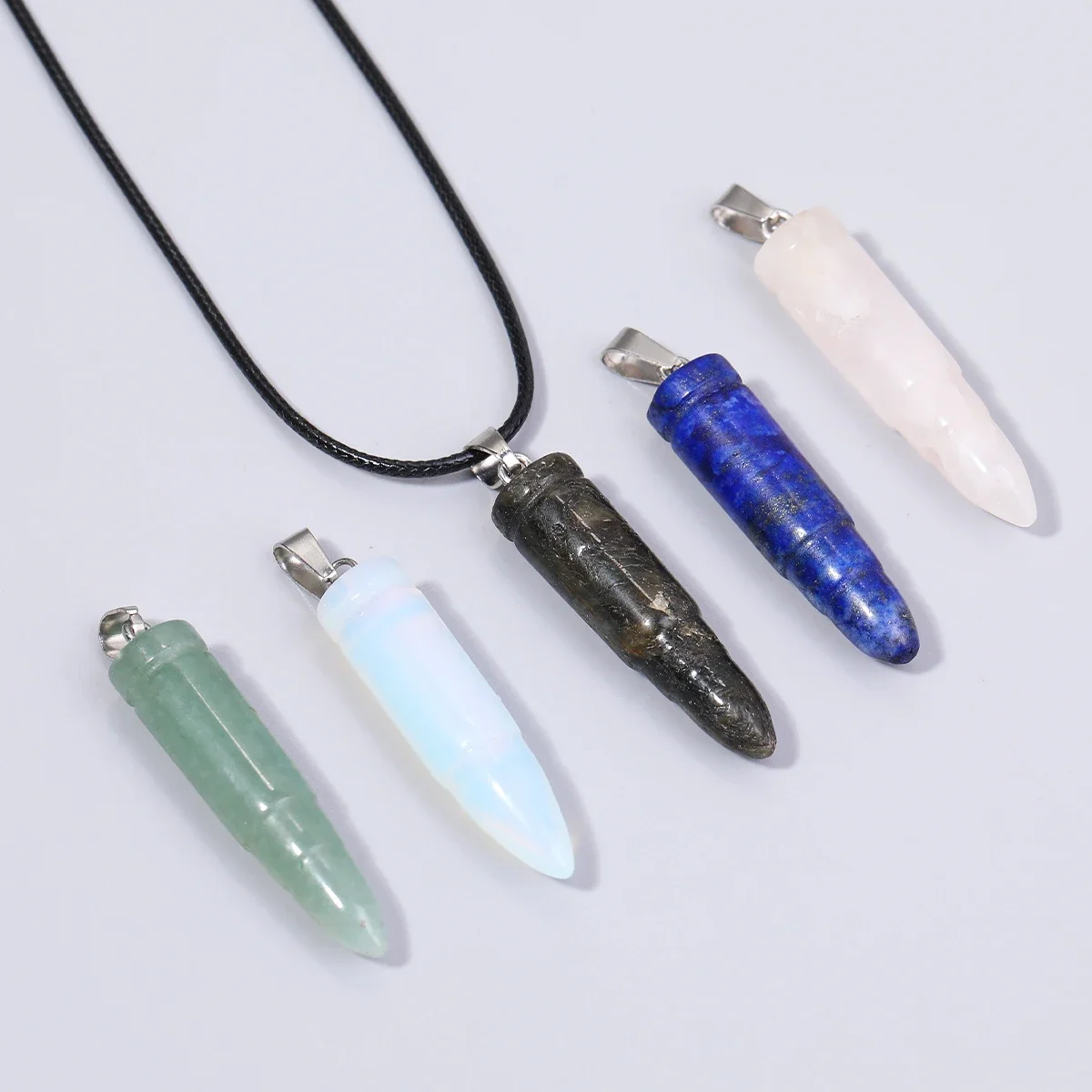 Kugel-Anhänger Lapislazuli, grüner Chalcedon. Naturstein für den täglichen Gebrauch, Party, klassische Halskette für Damen und Herren, Schmuck