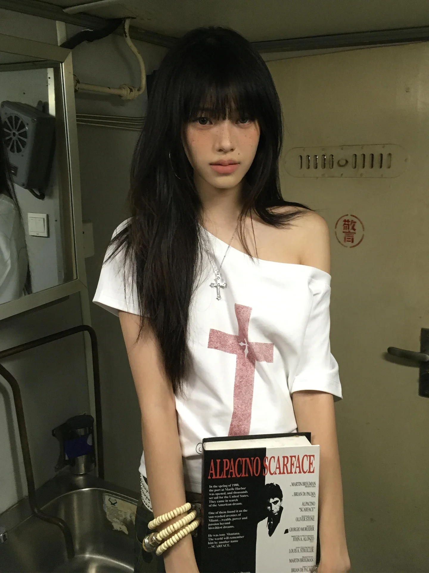 Gotische print grafische tops losse off-shoulder korte mouw t-shirt Y2k vintage crop tops Amerikaanse retro jaren '90 grunge tees