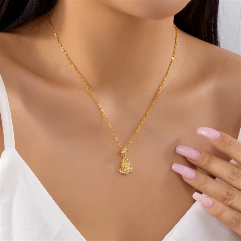 Christmas Tree Rhinestone Star Delicate Metal Pendant Necklace for Women Sparking Snowflake Festival Party Charming Jewelry Gift