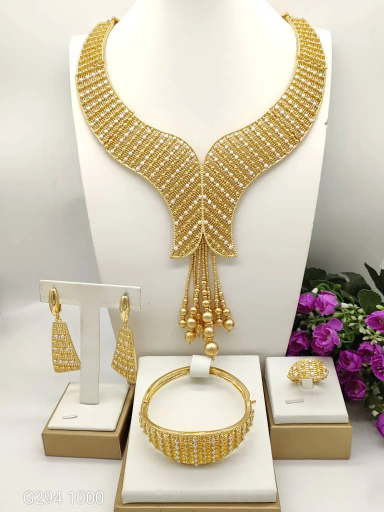 

Fashion Gold Plated Dubai Jewelry Set For Women Party Gift Simply Wedding Bridal 4PCS Jewelry Cubic Zirconia