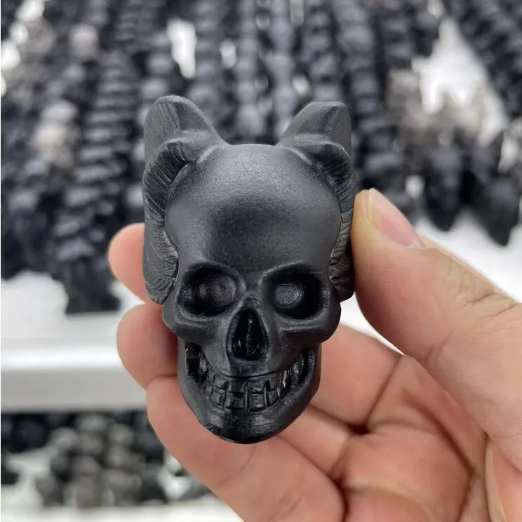 

5 cm natural obsidian polished skull. Home decoration, original stone hand play piece. Small decoration boutique.