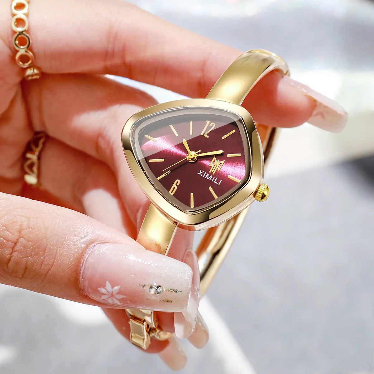 Fashion Irregular Dial Women Quartz Watch Bracelet Bangle Strap Ladies Wristwatches Relogio Feminino Girls ClockWithout Box