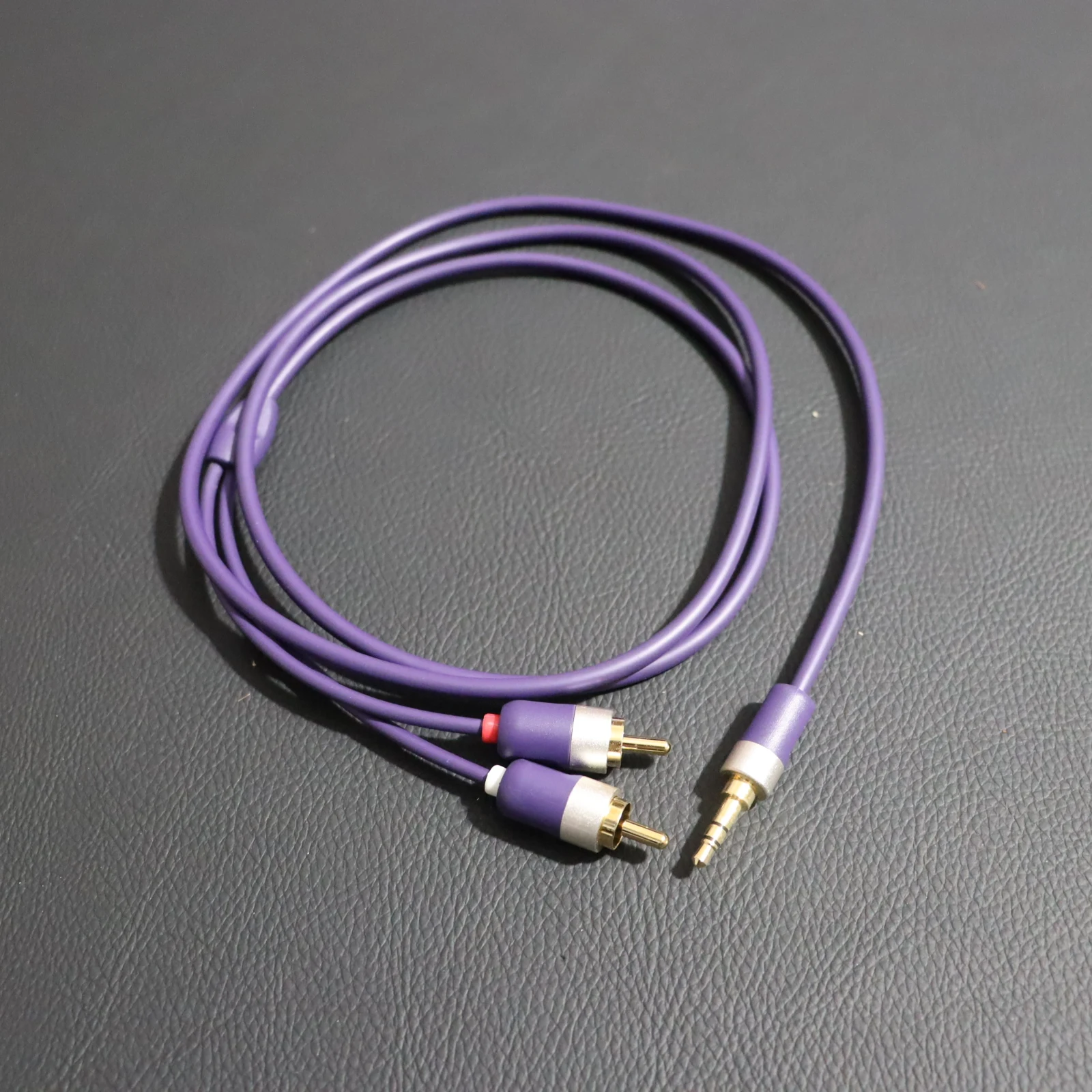 Cable Alpha iD35R de FURUTECH ADL i-device, conector de alta gama de 3,5mm a 2RCA, cable auxiliar estéreo HiFi