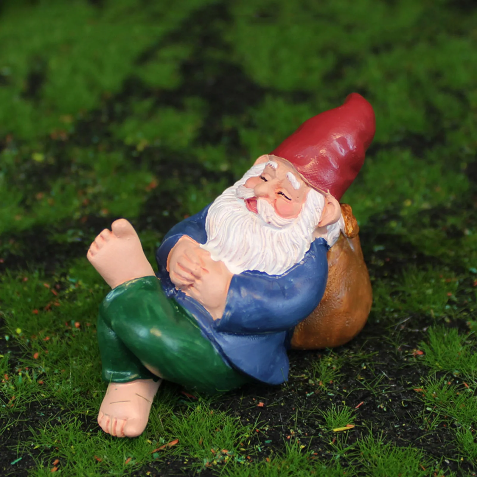 

Resin Garden Statue Gnome Dwarf Garden Decor Garden Sculptures Gnome Ornament for Yard Patio Lawn Ornaments Holiday Decoration