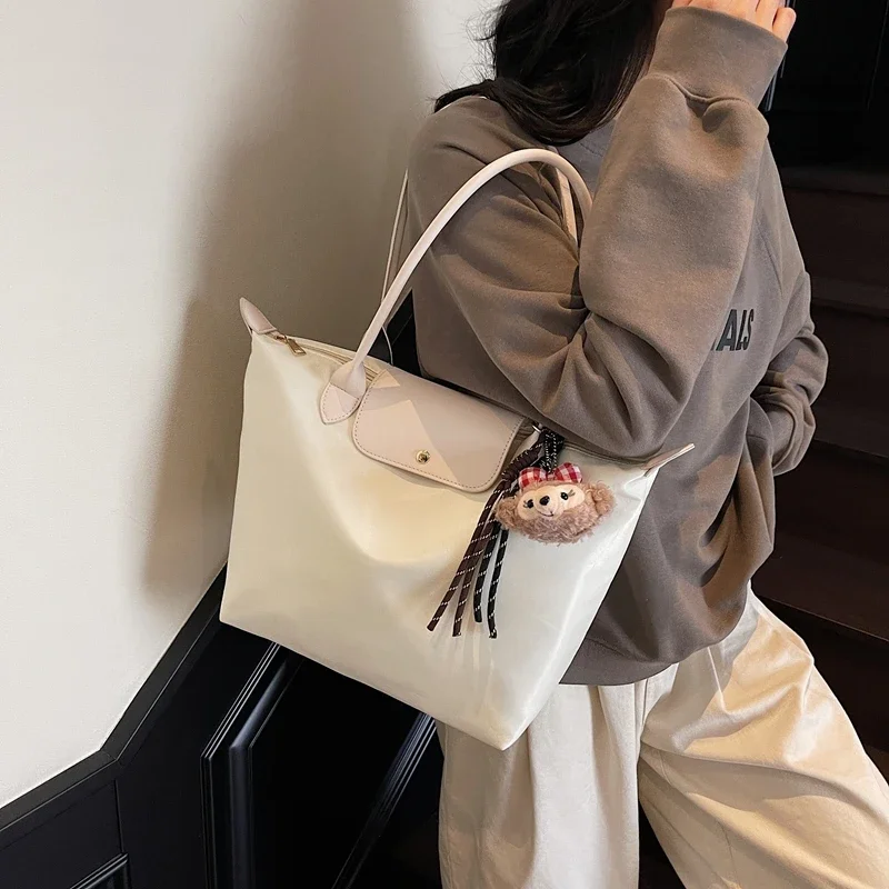 

Oversized Women Tote Bag Buttery Soft Leather Handbag Ladies Beach Bag With Zippered Main Compartment Safe