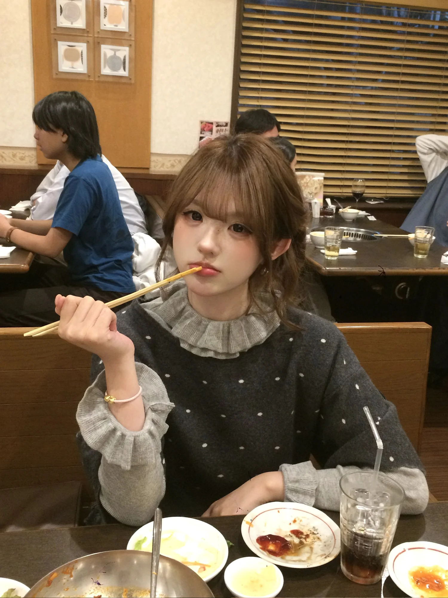 

Винтажный шерстяной свитер в горошек с рюшами и капюшоном, комплект из двух предметов для маленьких девочек, осенний модный наряд