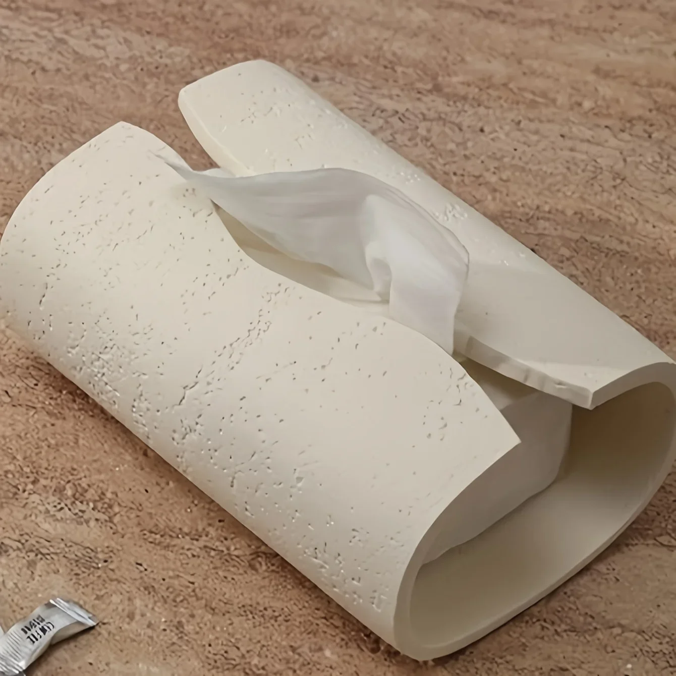 

Настольная коробка для салфеток из смолы для спальни, прямоугольный дизайн с имитацией камня, подходит для украшения дома и ванной комнаты