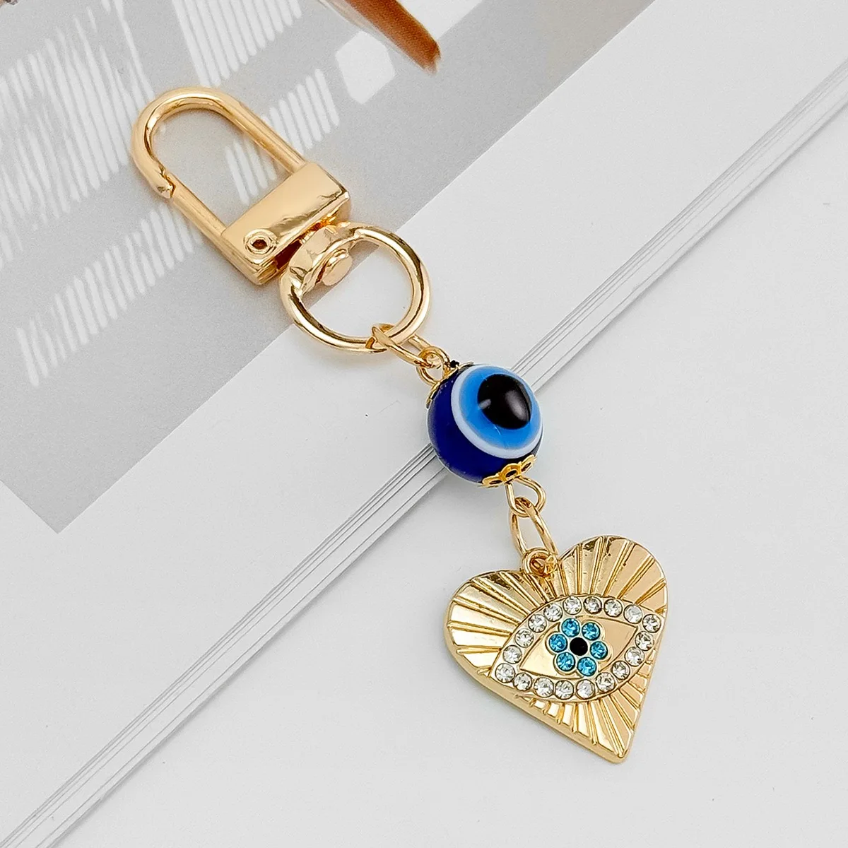 1 Stück Evil Eye Schlüsselanhänger, Strass-Anhänger, Karabinerverschluss, Handtaschen-Charm, türkisches blaues Auge, Glücksbringer, Taschen-Dekoration, Geschenk – Detail 5