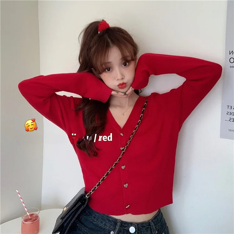 

Short V-Neck Knitted Outerwear Women's Fashion Spring Autumn Thin Versatile Heart-Shaped Knit Cardigan Popular Bloggers Choice