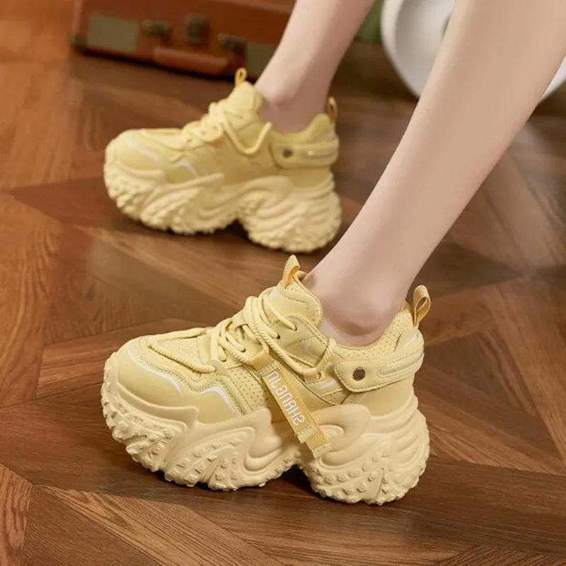 

Новые роскошные женские модные спортивные туфли на платформе, женские повседневные массивные кроссовки на платформе из сетки и кожи, лето-осень 2026