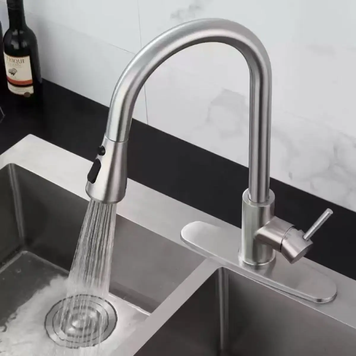 Kitchen Faucet Single Hole Pull Out Spout Kitchen Sink Mixer Tap Stream Sprayer Head Chrome/Black Mixer Tap