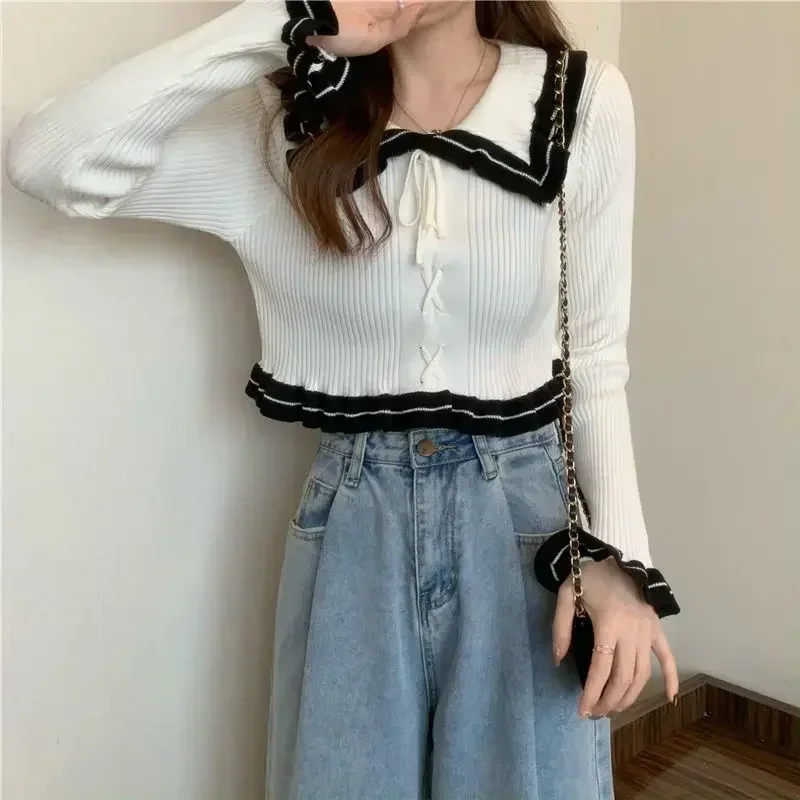 Women's Sweater White Pullovers Kawaii Short Cute Knit Tops for Woman Crop Cold Winter Korean Style Y2k Fashion Korea Vintage