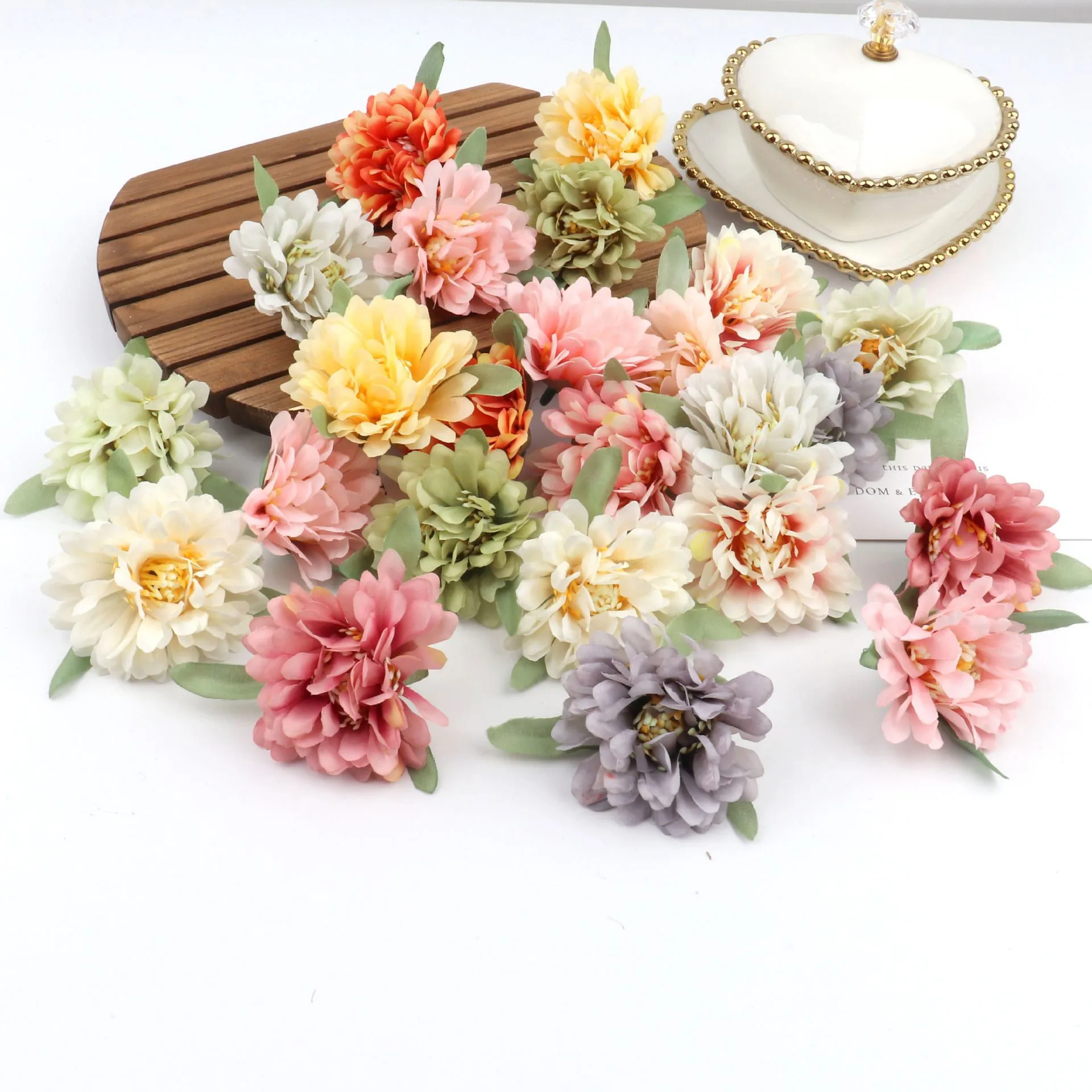 

30pcs Silk Artificial Flowers chrysanthemum Outdoor Christmas Wedding Bridal Bouquet Home Garden wreath Decoration DIY Gift Box